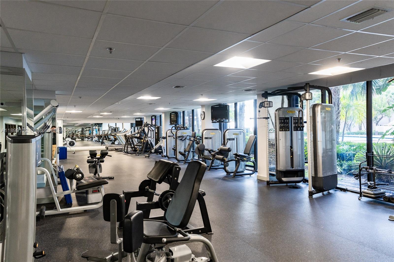 BRICKELL KEY II - Residential