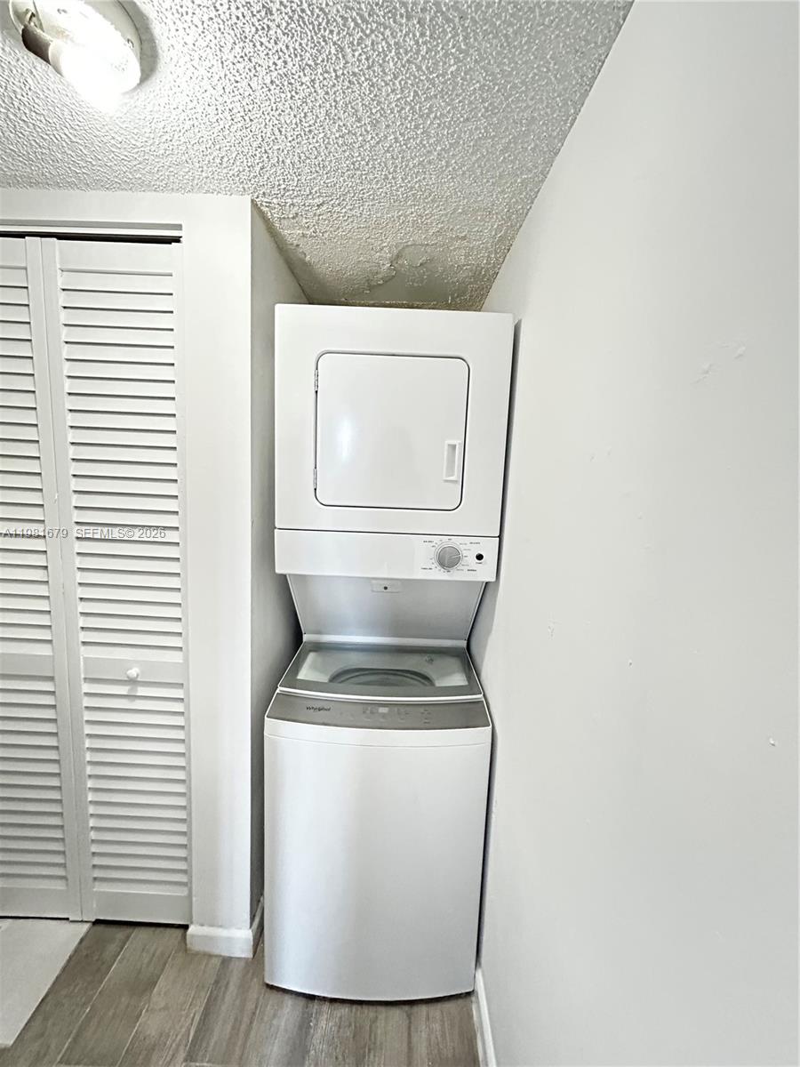 RIVER RUN CONDO PH I - Residential Lease