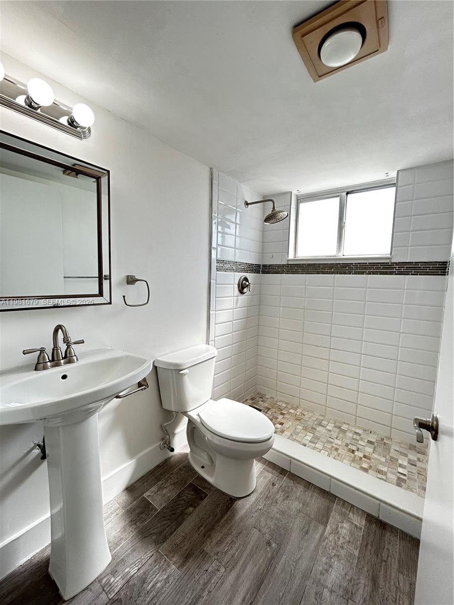 RIVER RUN CONDO PH I - Residential Lease