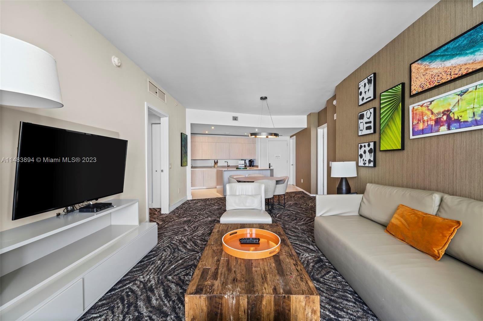 HYDE BEACH RESORT - Residential Lease