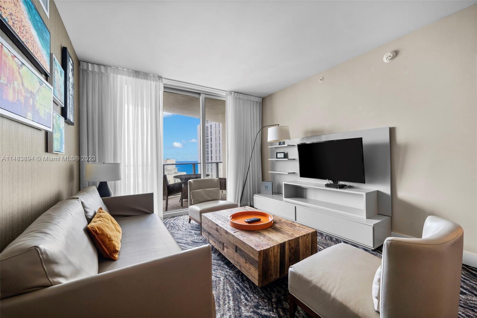 HYDE BEACH RESORT - Residential Lease