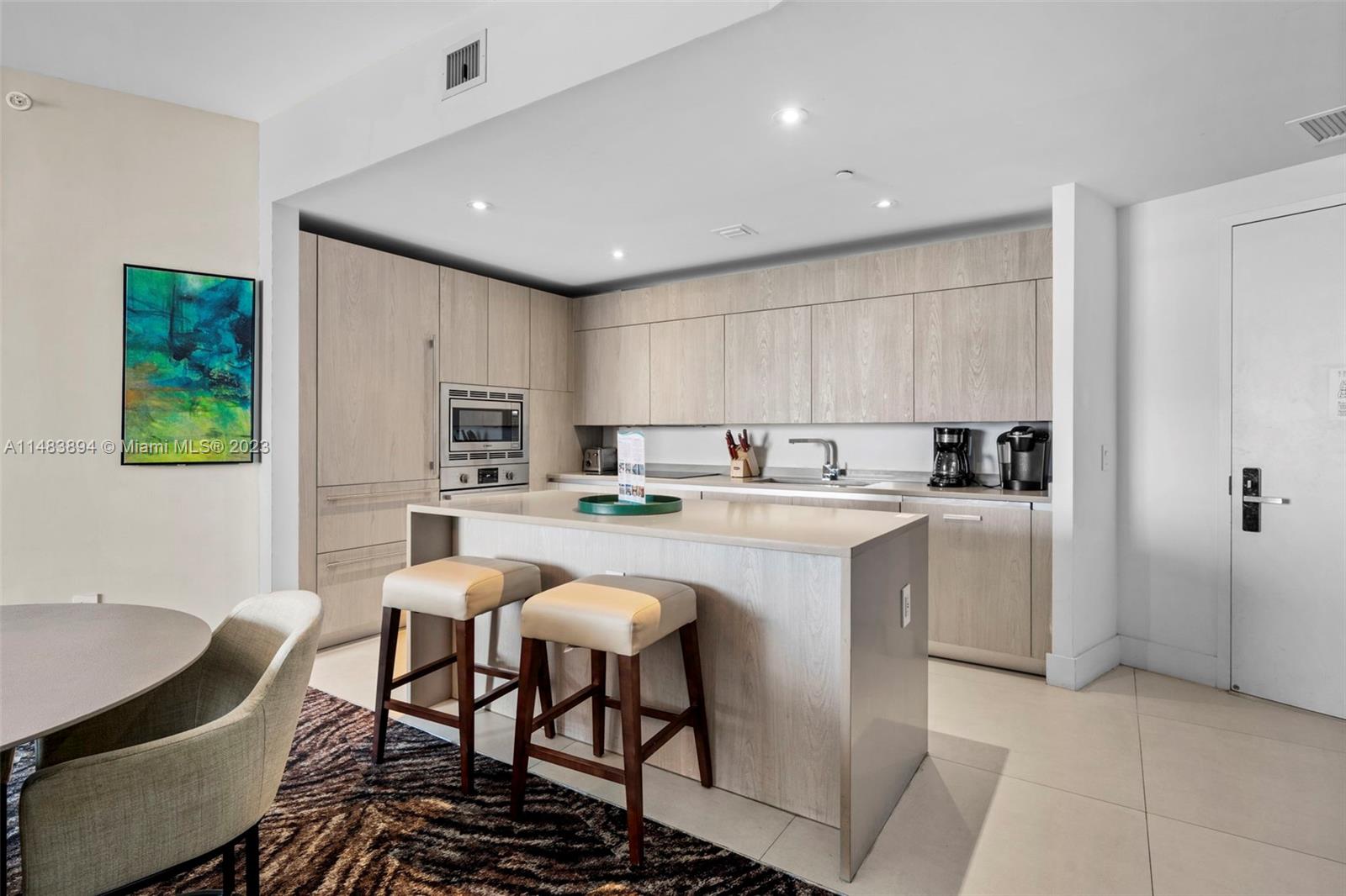 HYDE BEACH RESORT - Residential Lease