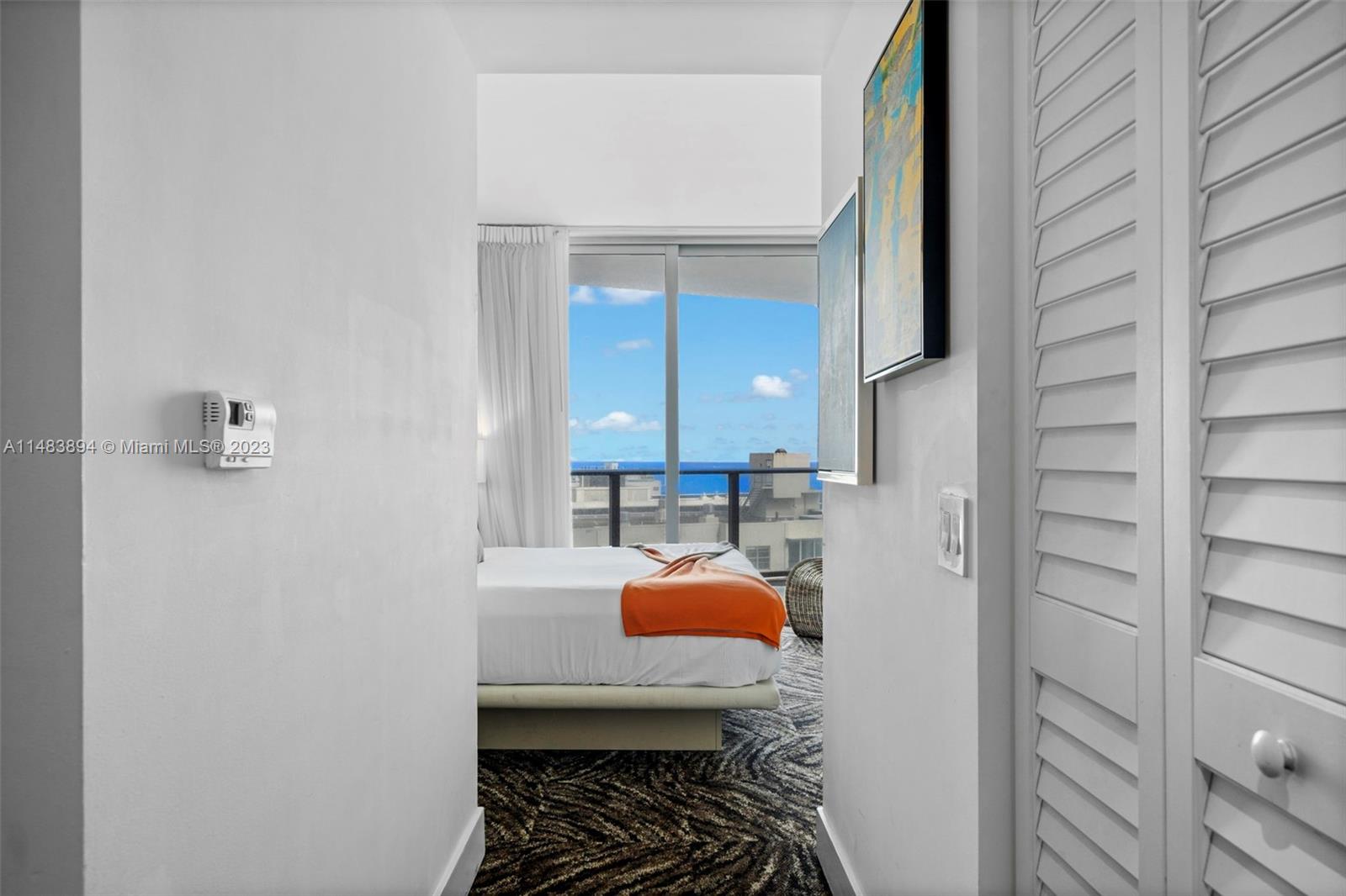 HYDE BEACH RESORT - Residential Lease