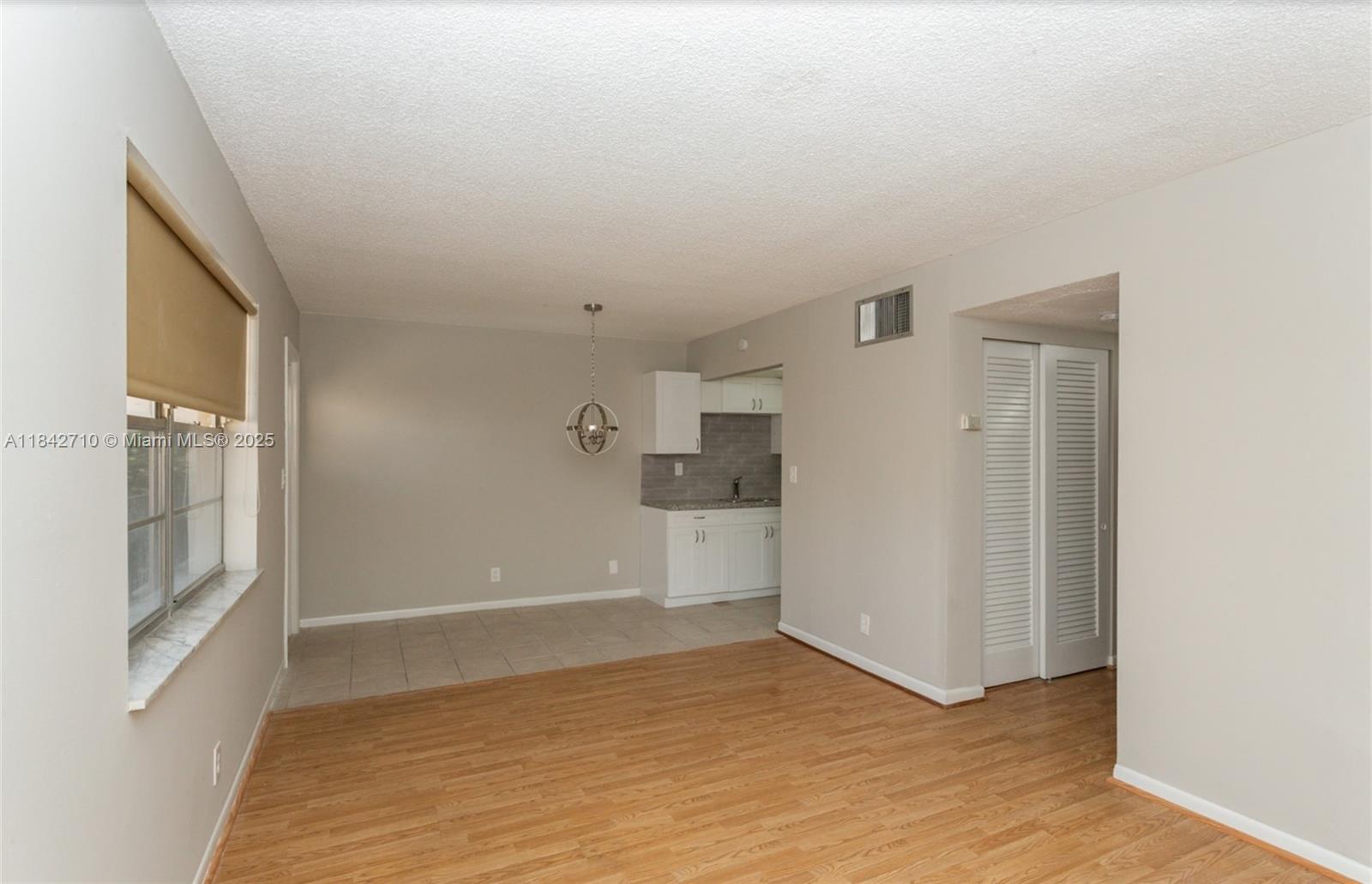 WARRENTON HOUSE CONDO - Residential