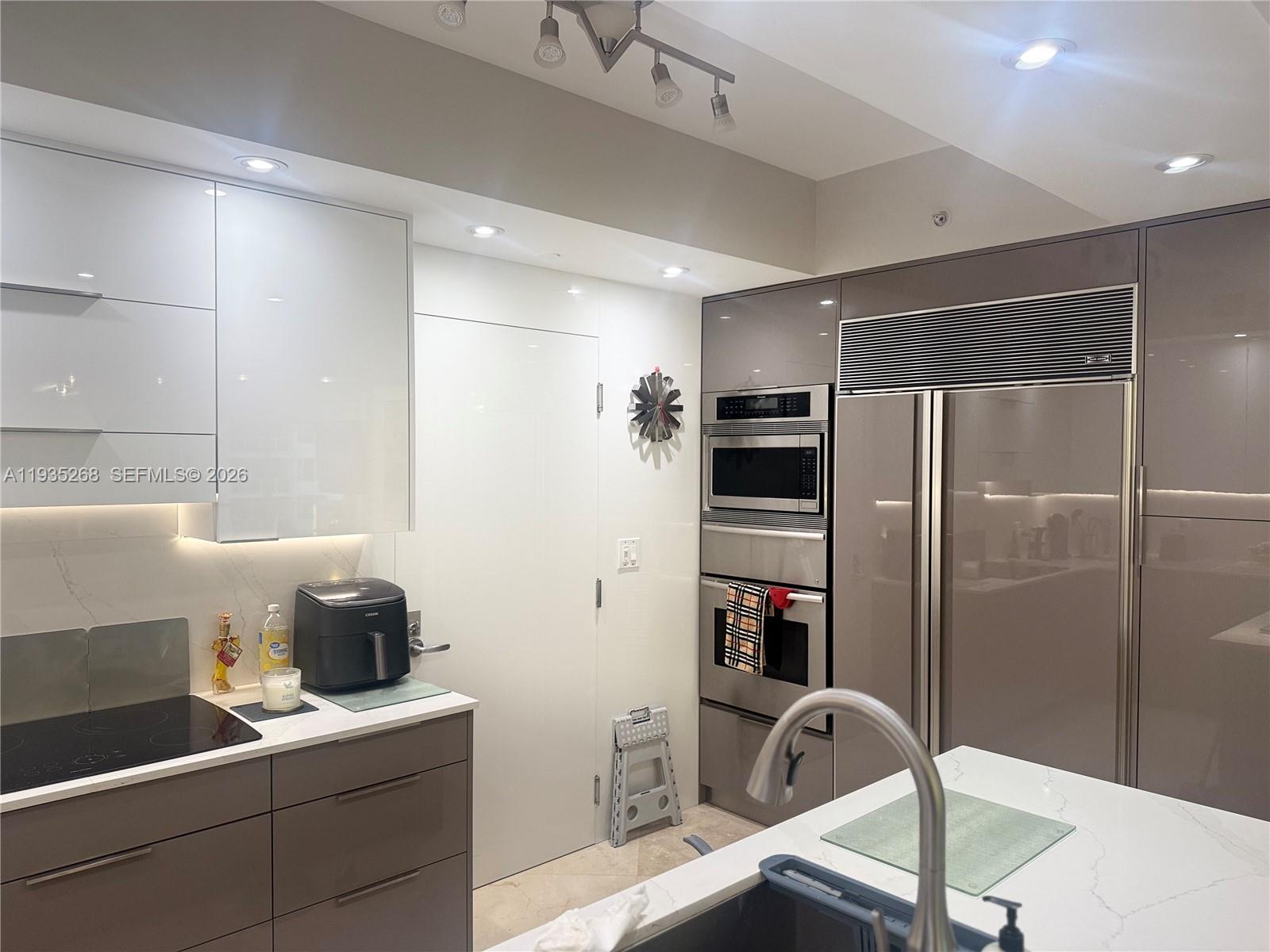 OCEAN PALMS CONDO - Residential