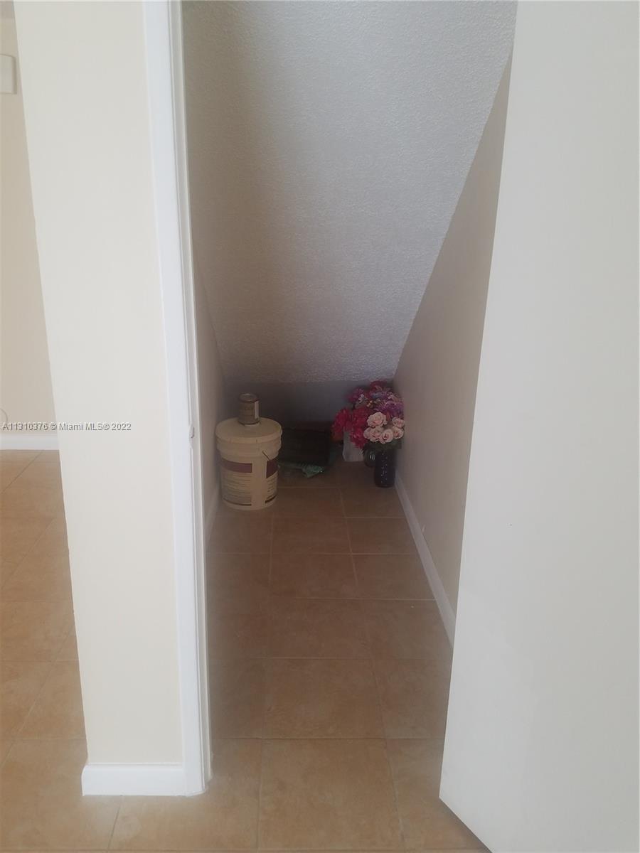 SORRENTO LAKES AT SUNRISE - Residential Lease