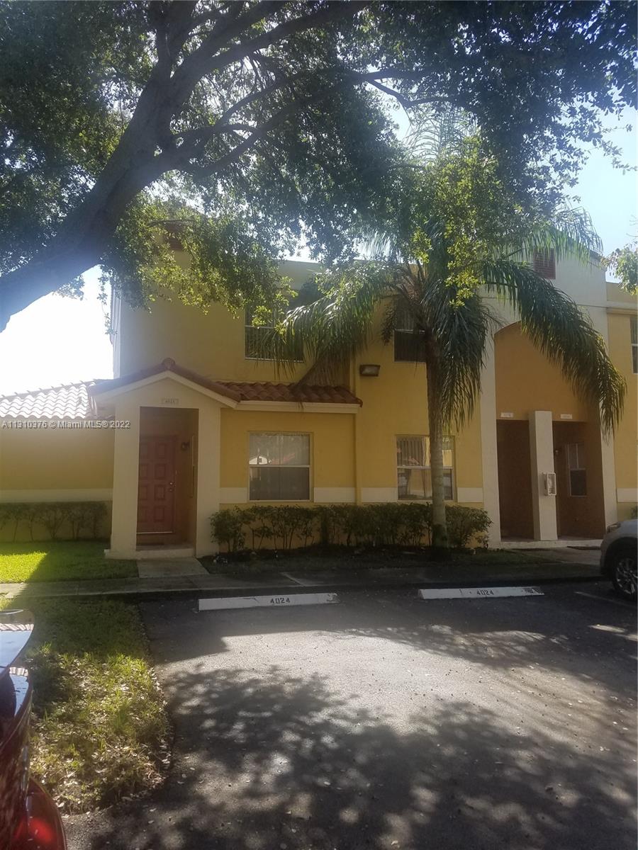 SORRENTO LAKES AT SUNRISE - Residential Lease