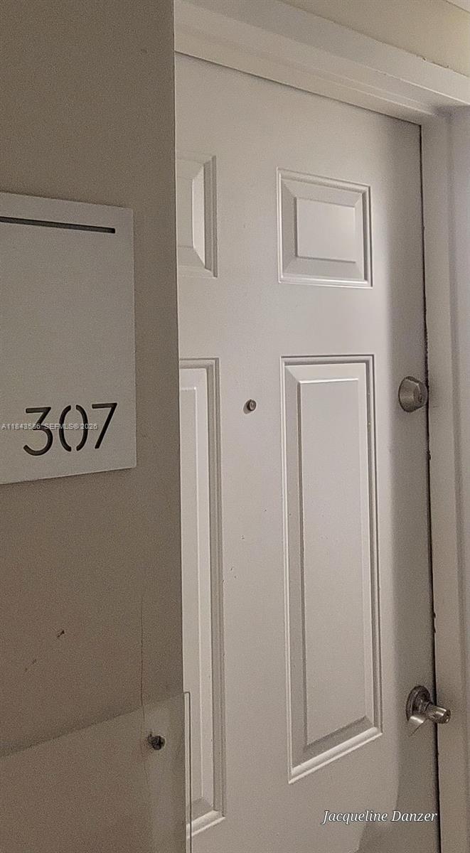 540 Brickell Key Dr 307