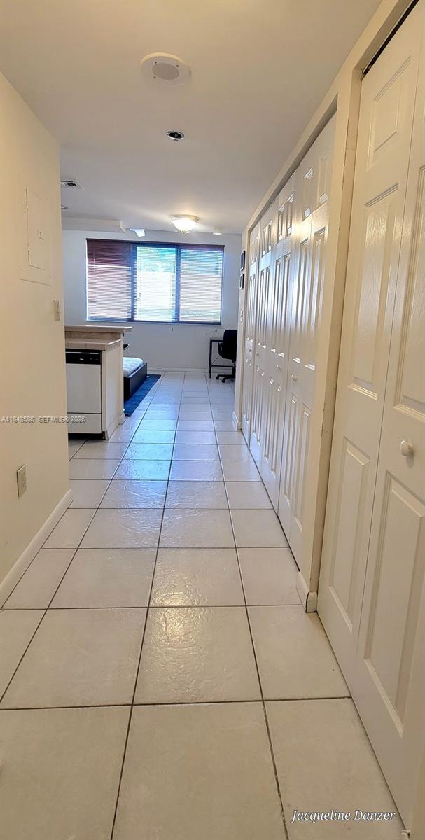 540 Brickell Key Dr 307