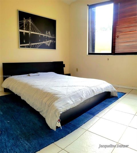 540 Brickell Key Dr 307 Miami FL 33131