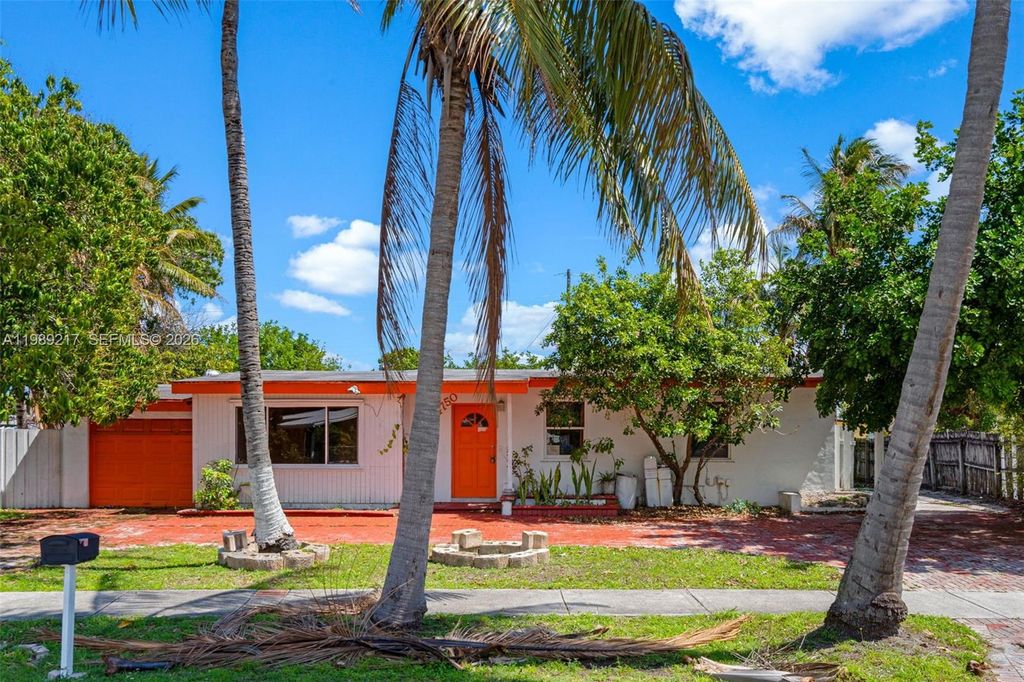 Photo of 4750 NE 17th Ave, Pompano Beach, FL 33064 (MLS # A11989217)