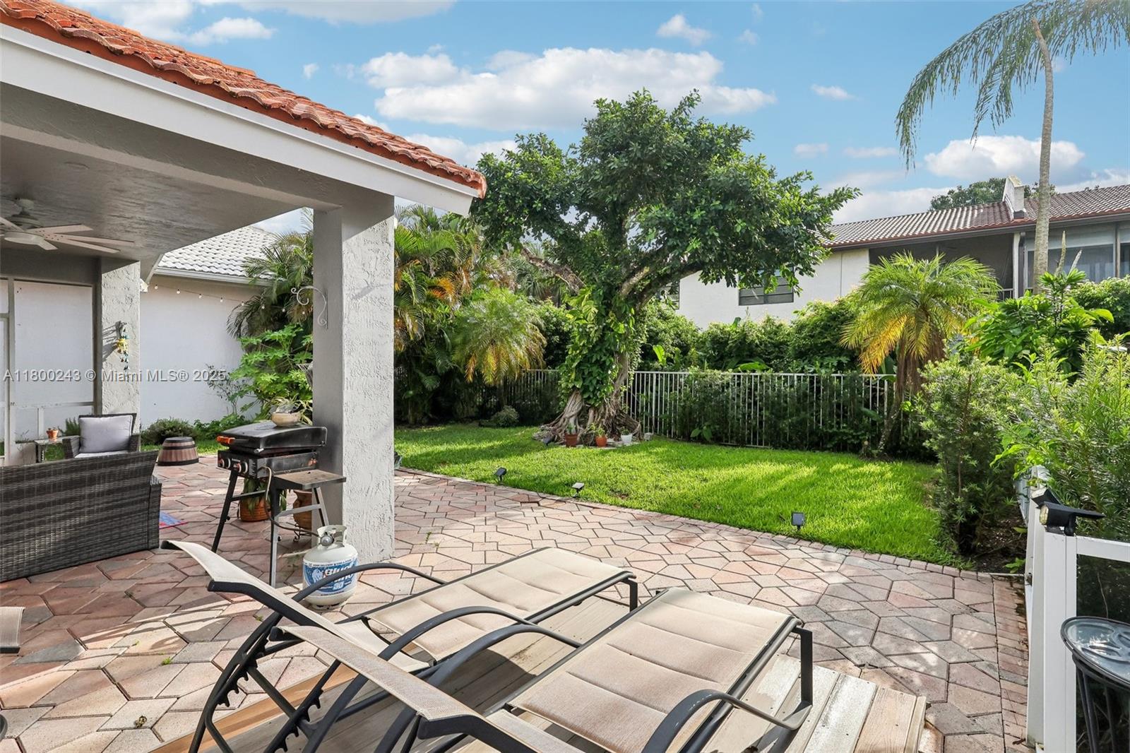 GRAND CYPRESS - Residential