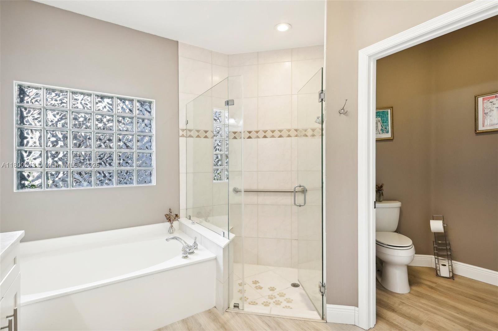 GRAND CYPRESS - Residential