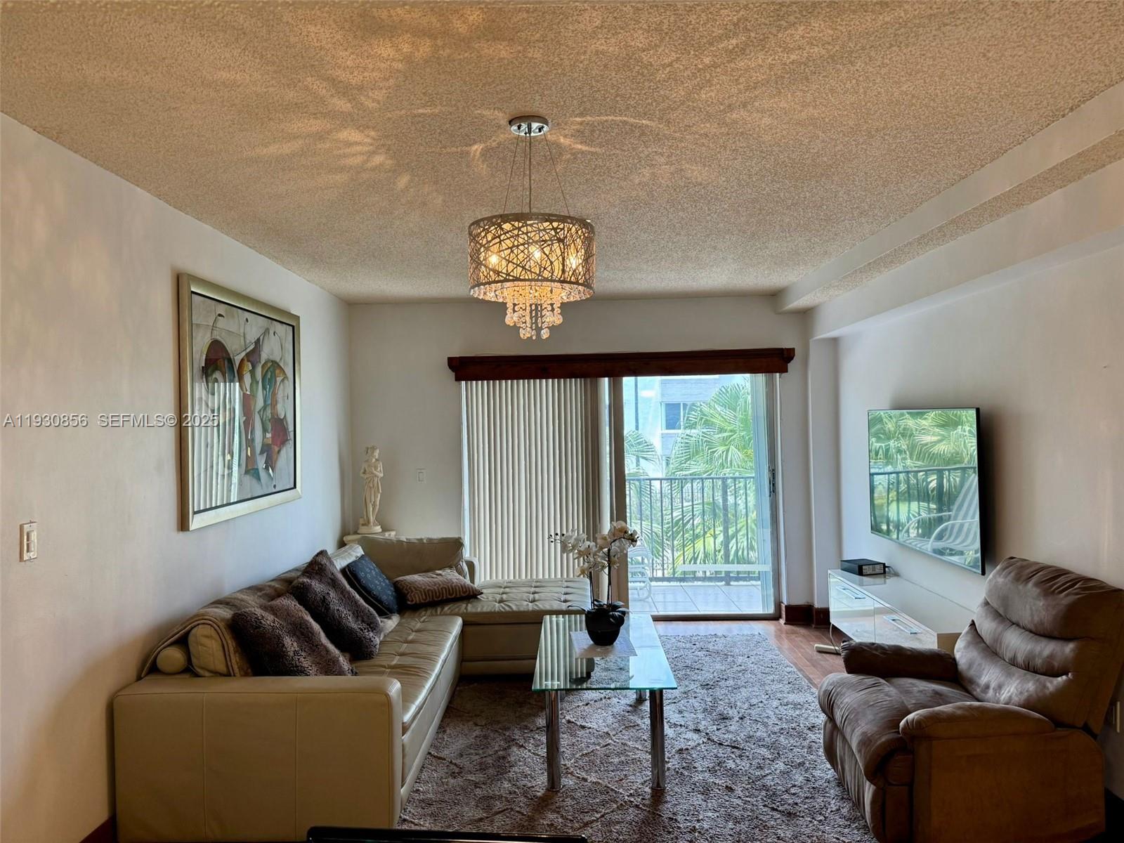 THE ISLES CONDO - Residential