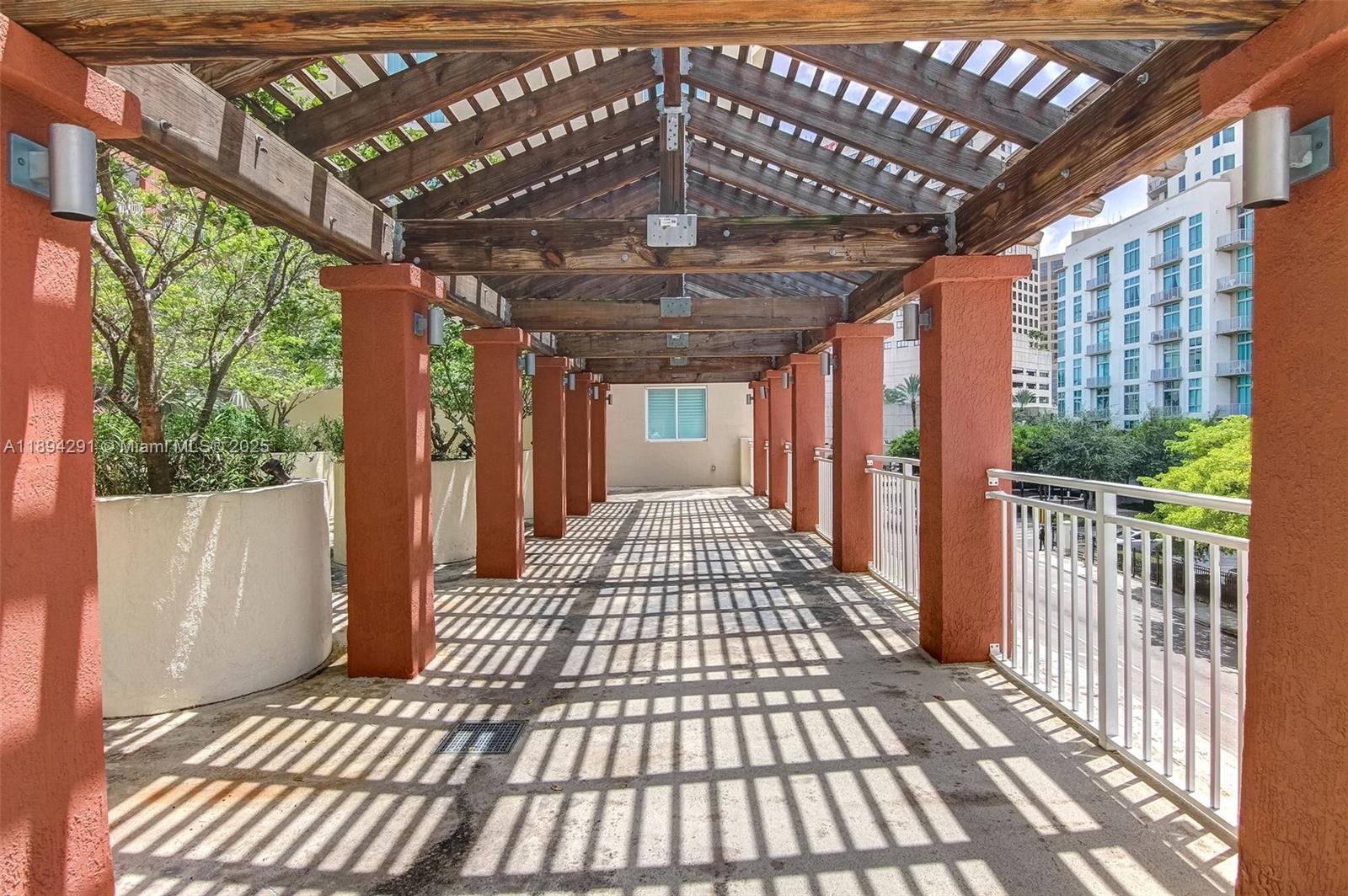 DOWNTOWN DADELAND CONDO N - Residential