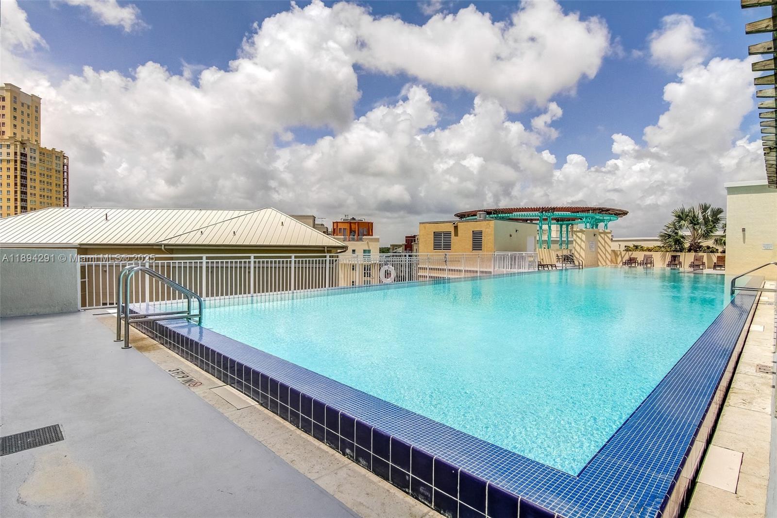 DOWNTOWN DADELAND CONDO N - Residential