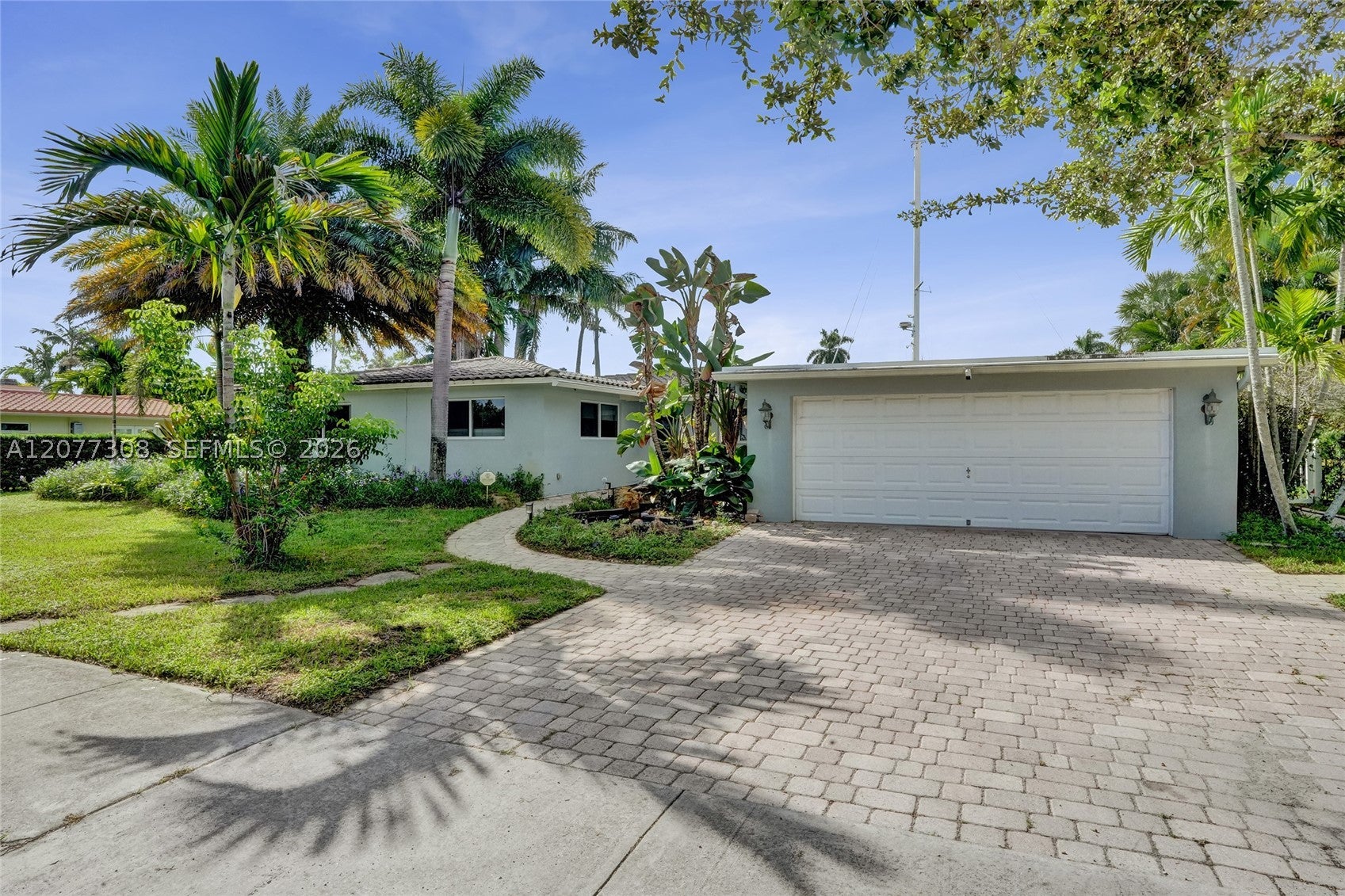 1312 Tangelo Isle