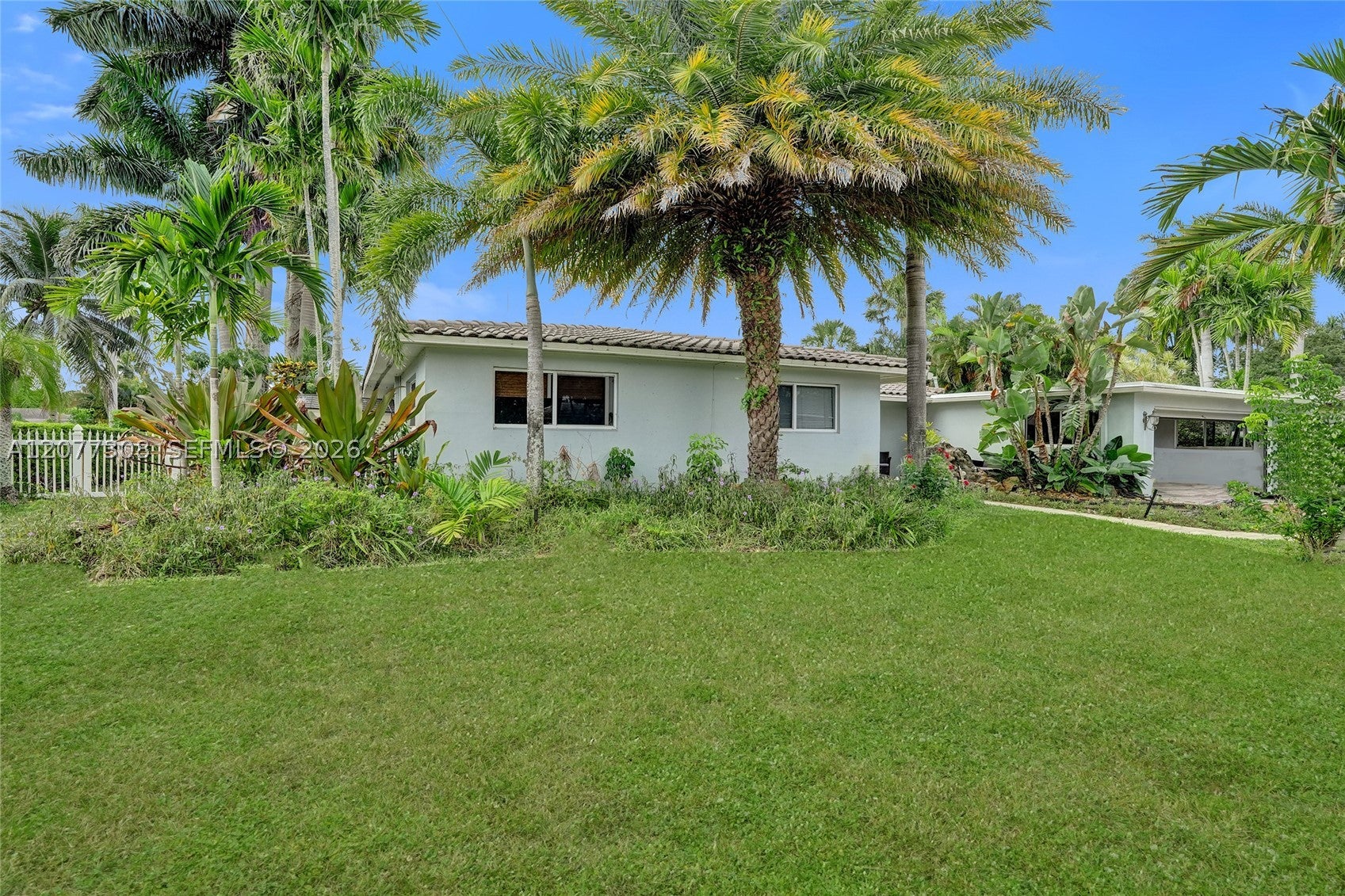 1312 Tangelo Isle