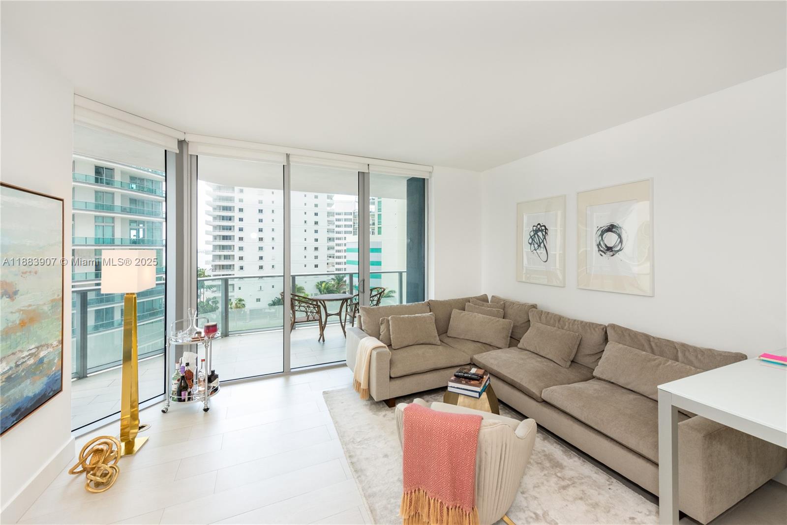 1300 Brickell Bay Dr 708