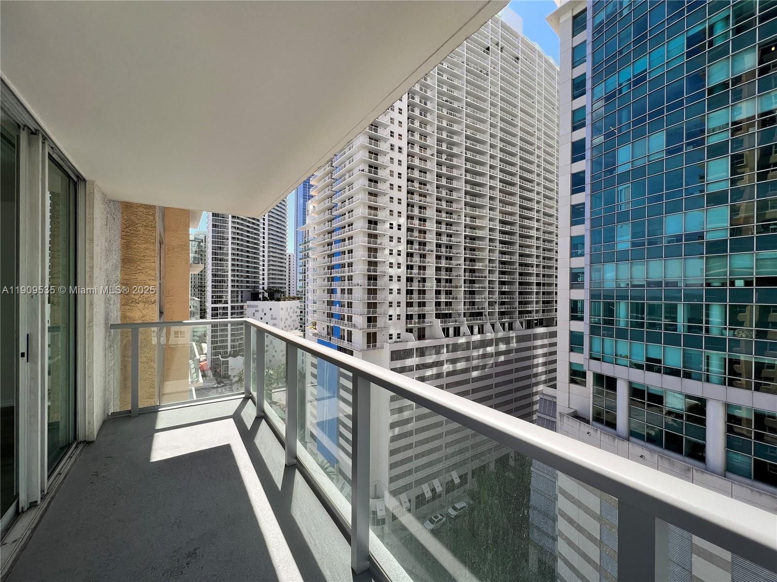 THE MARK ON BRICKELL COND - Residential Lease