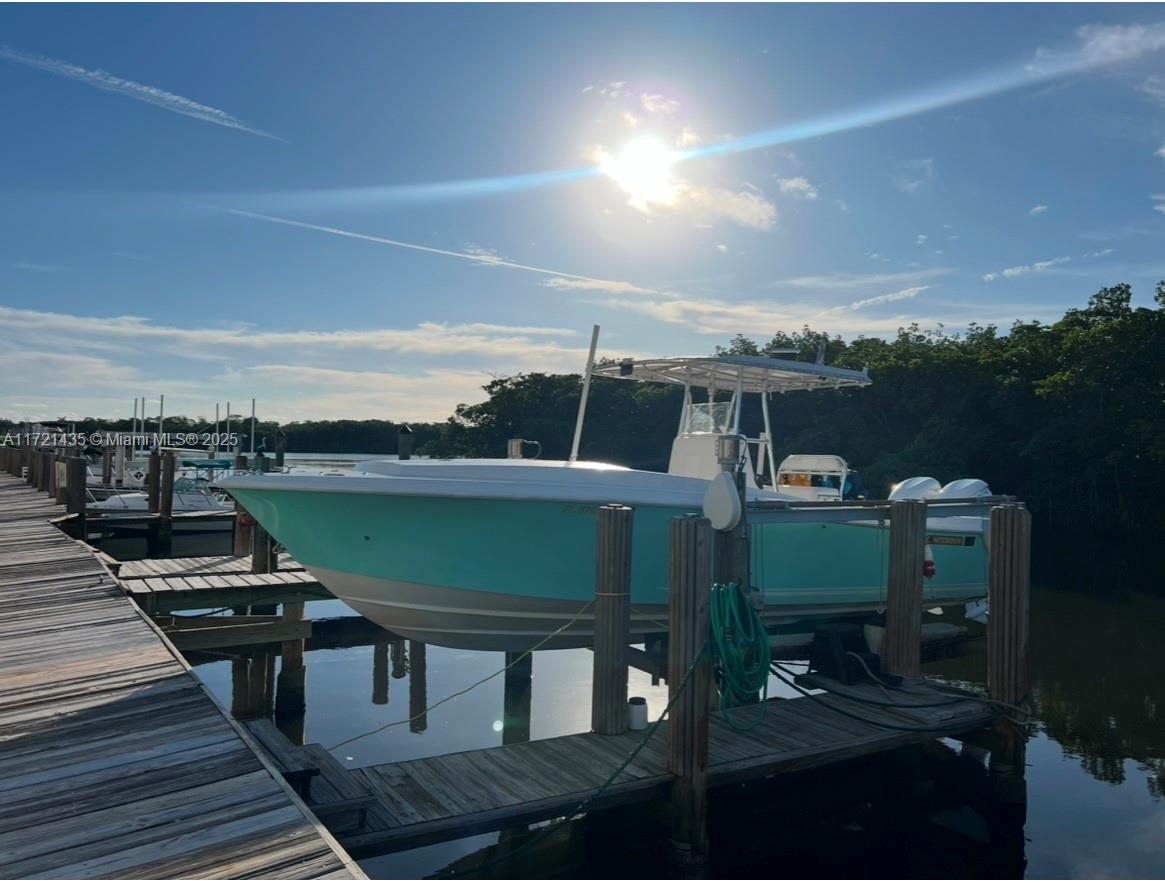 HARBOUR HALL INLET CLUB C - Residential