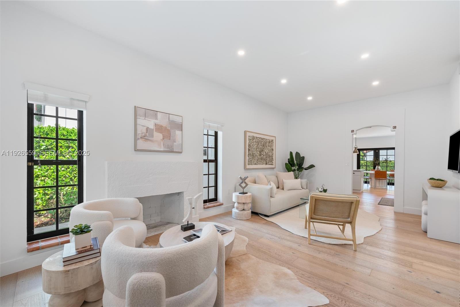 917 Granada Groves Ct.