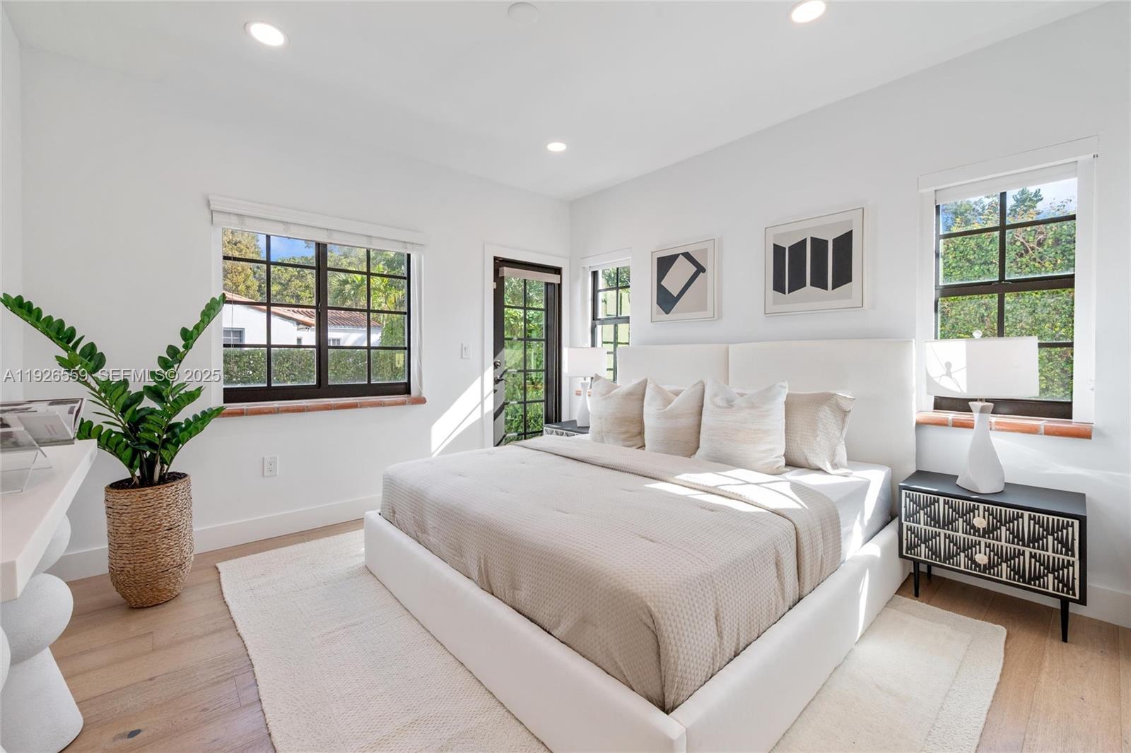 GRANADA GROVES - Residential