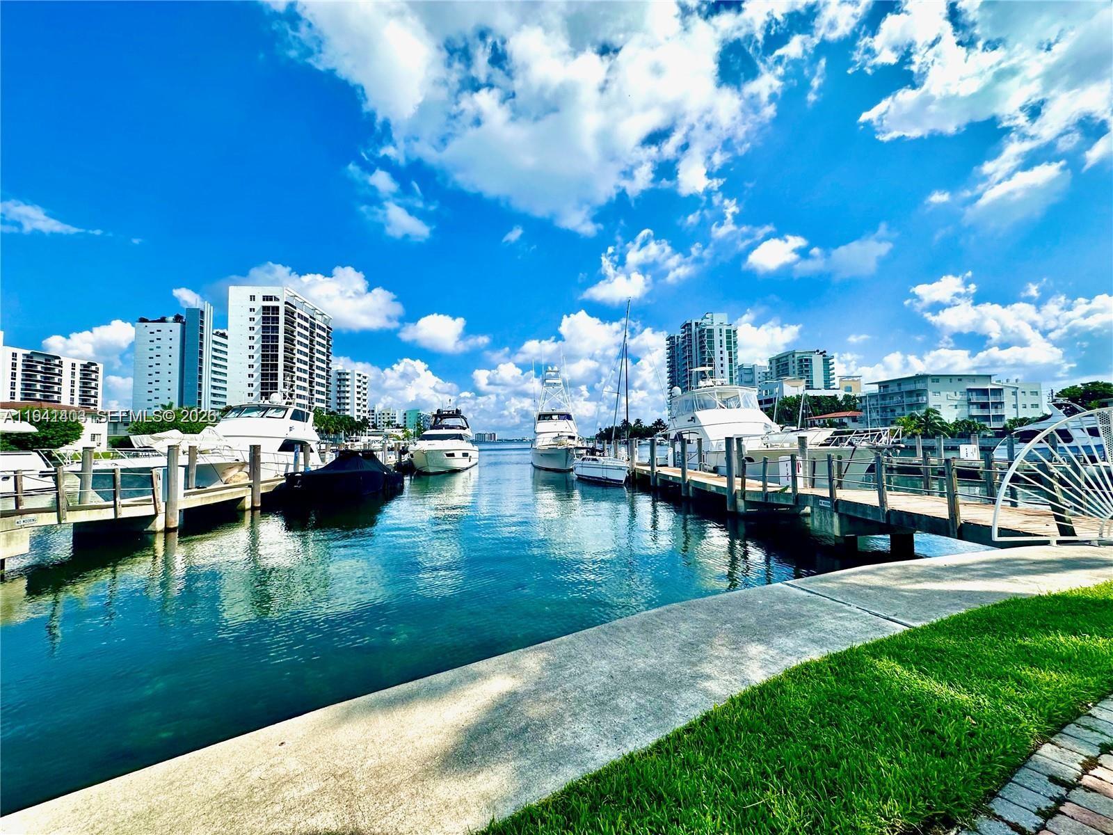 360 CONDO A - Residential