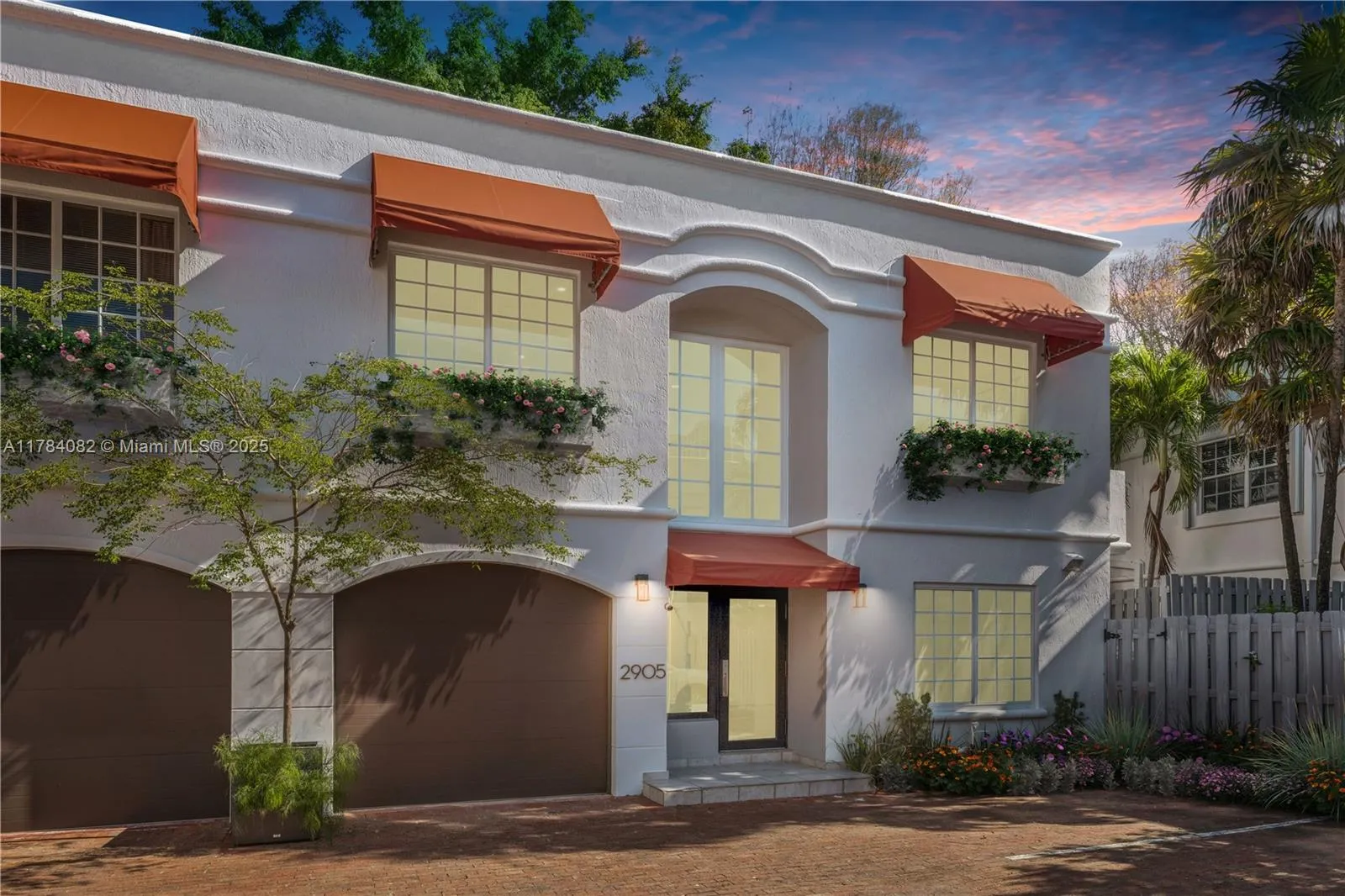 Miami, Florida 33133, United States, 3 Bedrooms Bedrooms, ,3 BathroomsBathrooms,Residential,Active,113460