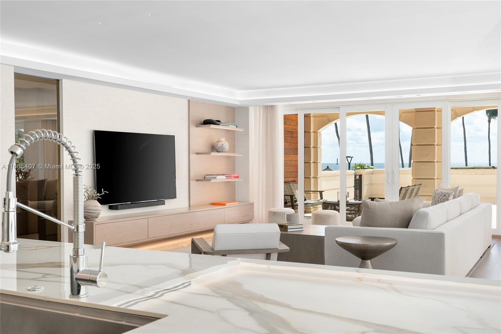 FISHER ISLAND - Residential