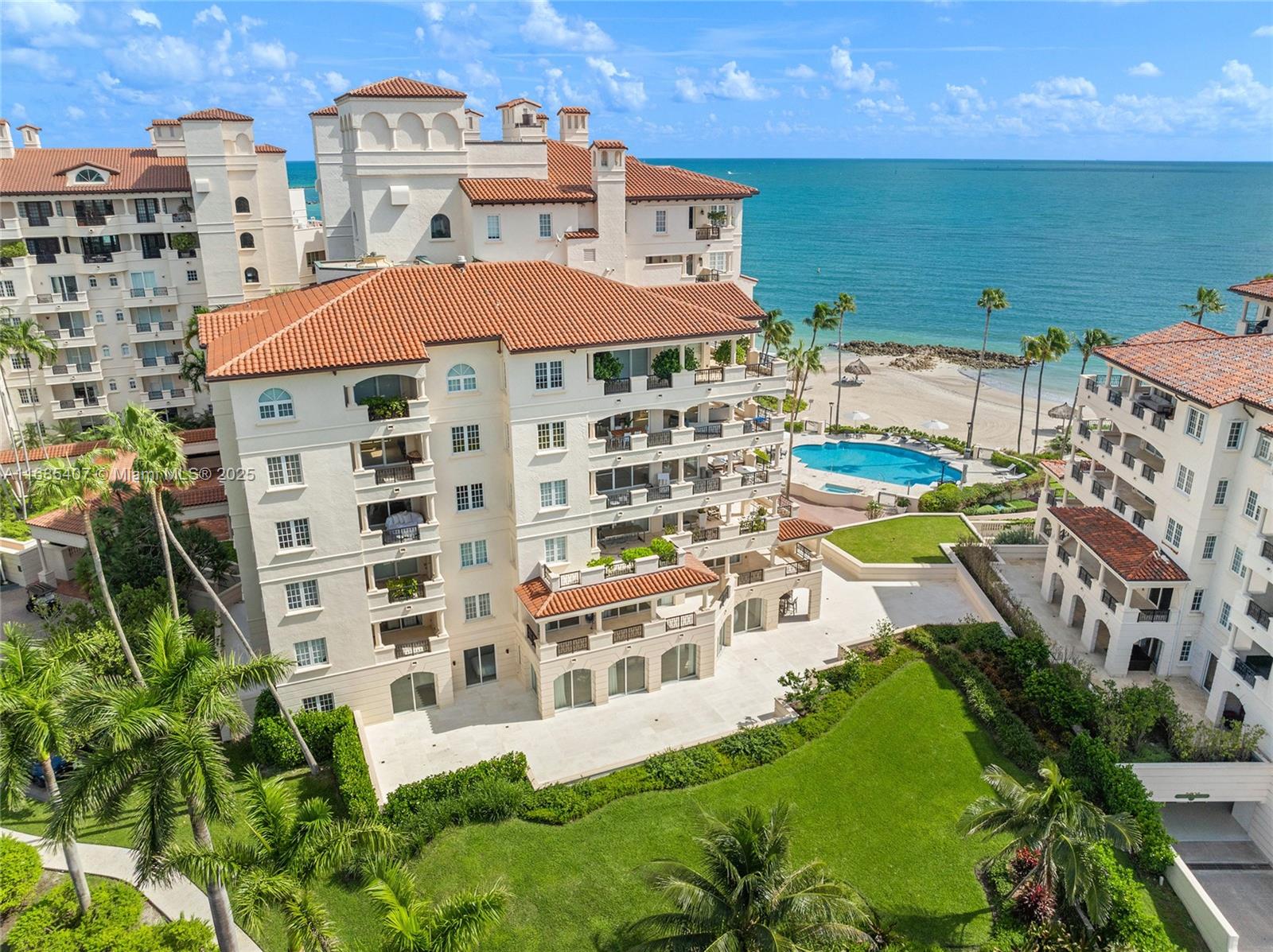 FISHER ISLAND - Residential