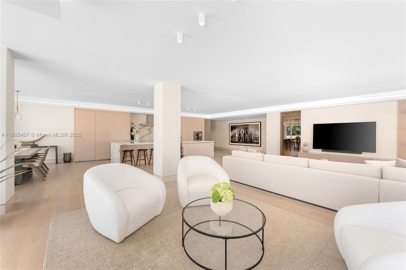FISHER ISLAND - Residential
