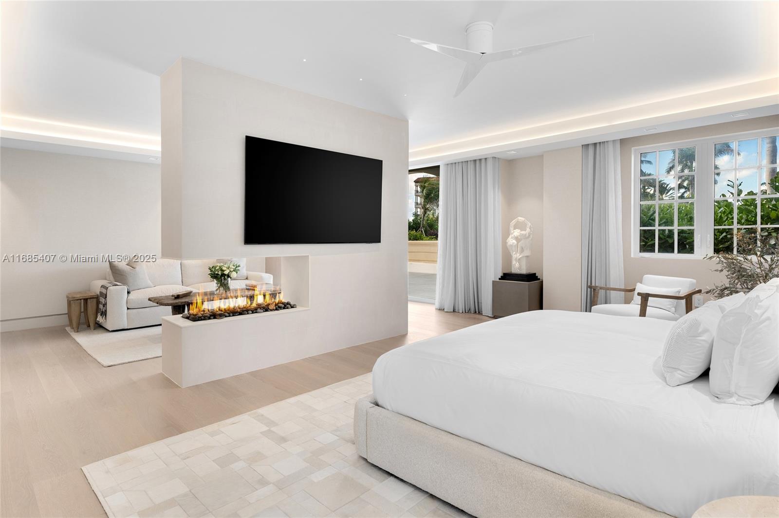FISHER ISLAND - Residential
