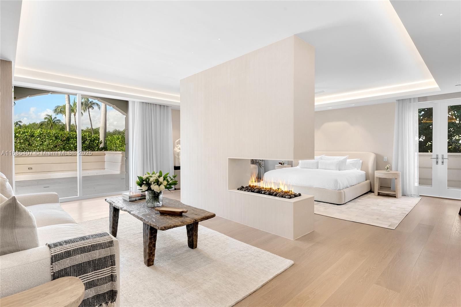 FISHER ISLAND - Residential