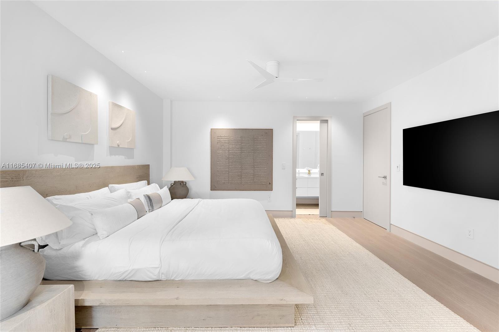 FISHER ISLAND - Residential