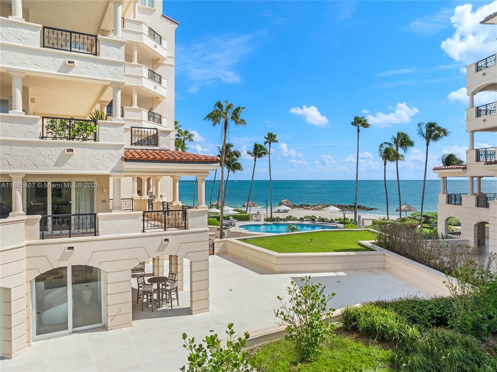 FISHER ISLAND - Residential