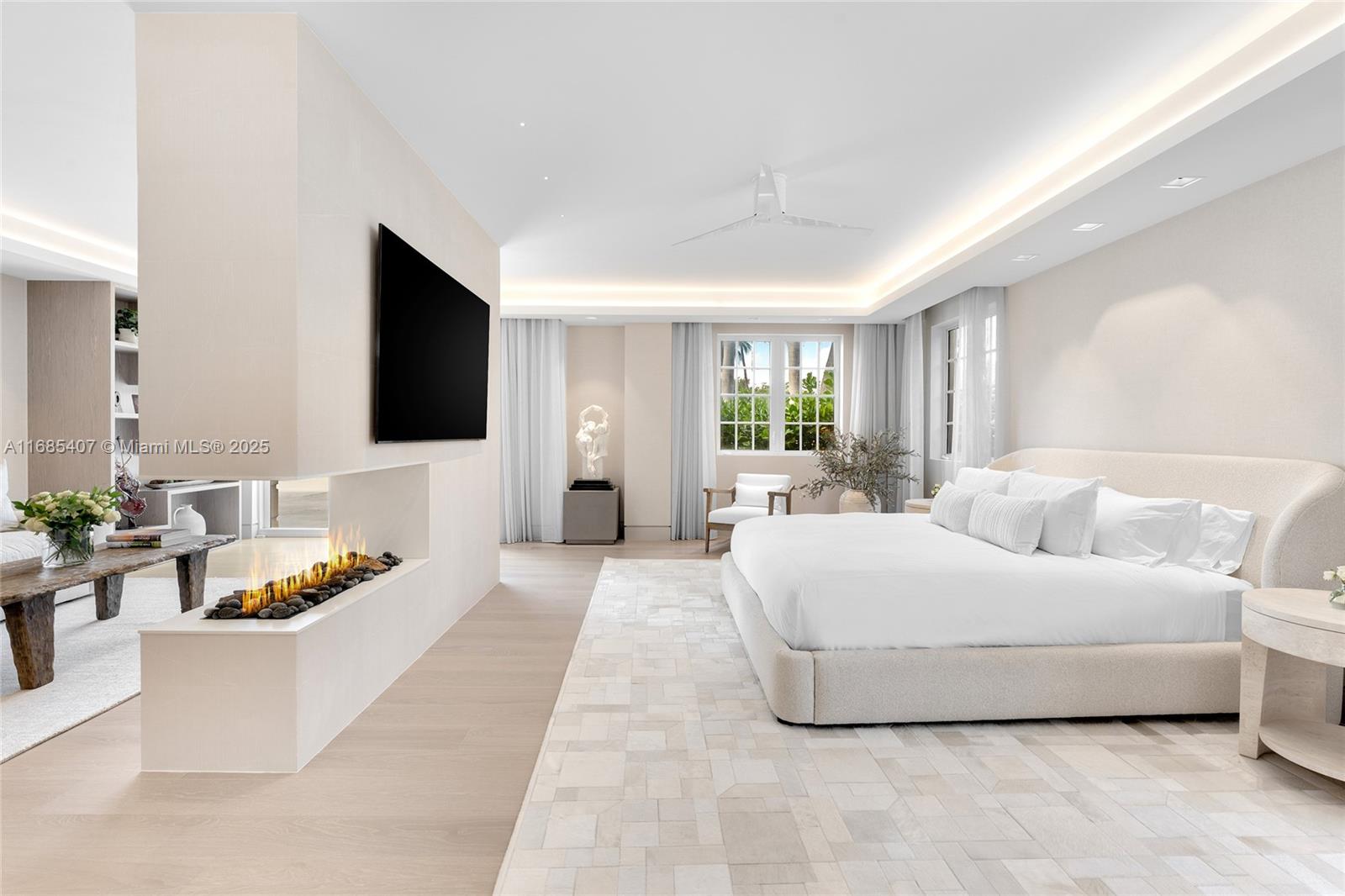 FISHER ISLAND - Residential