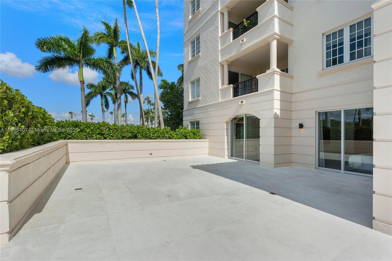 FISHER ISLAND - Residential