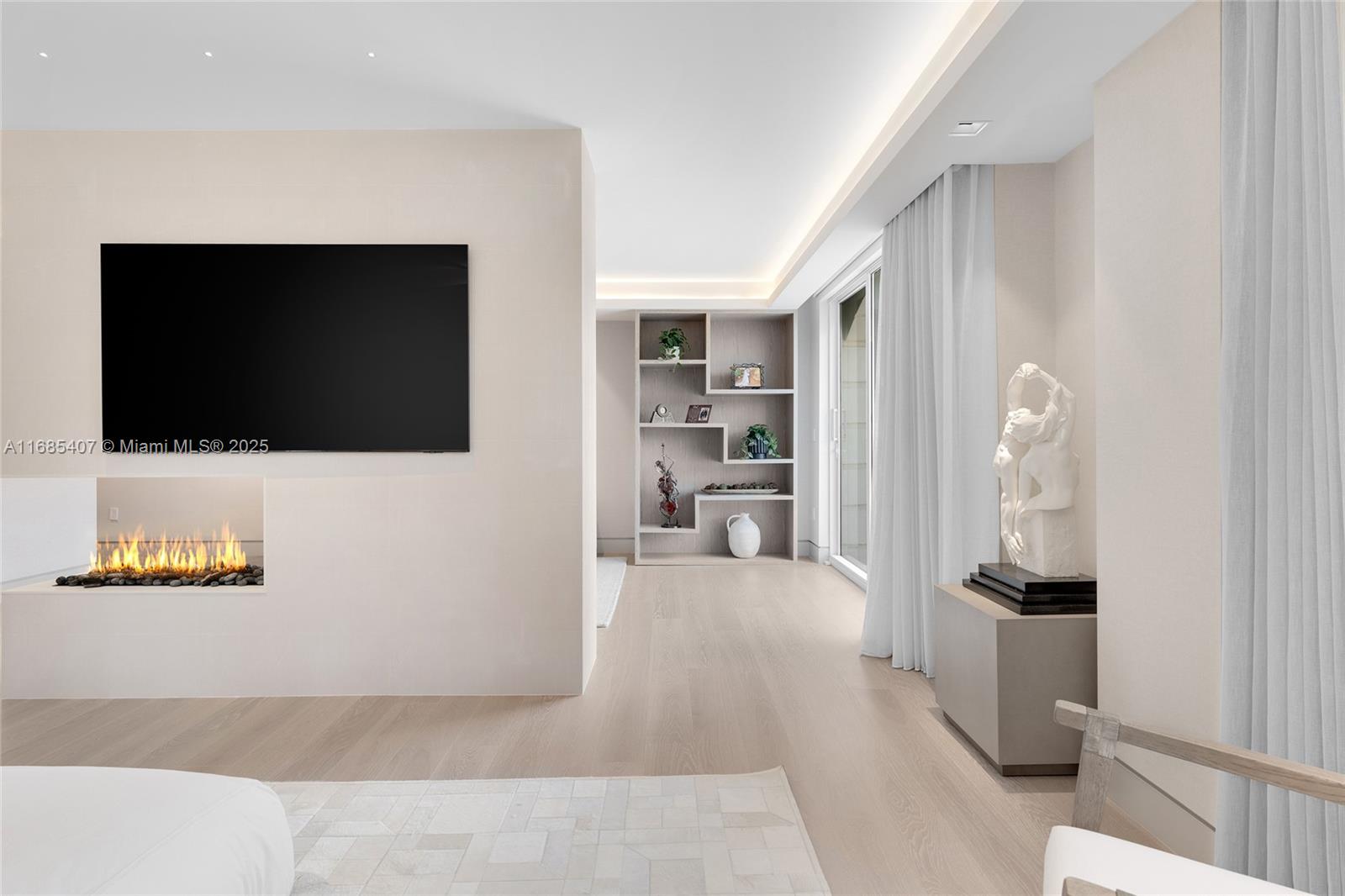 FISHER ISLAND - Residential