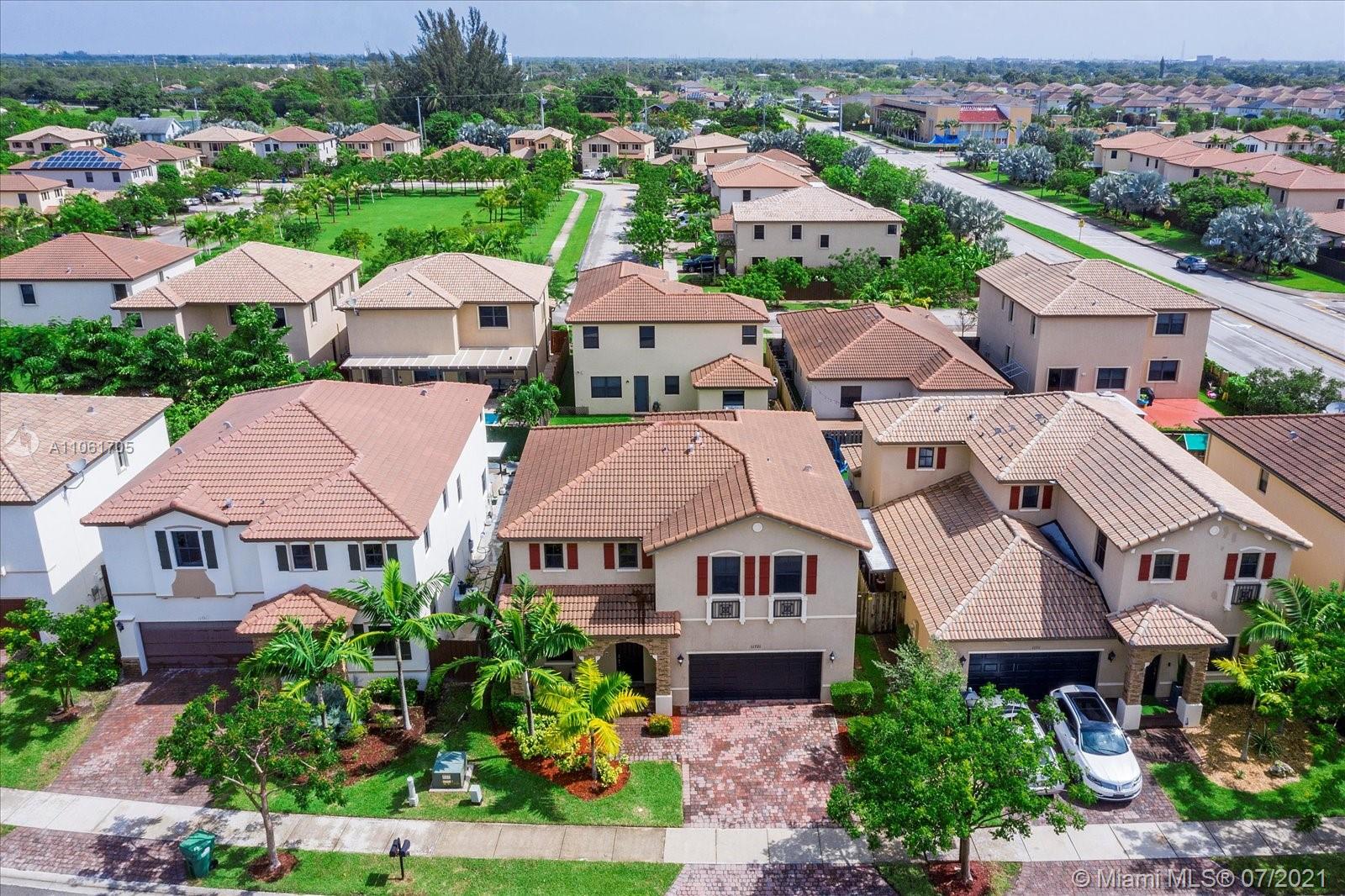 SILVER PALM WEST - Residential