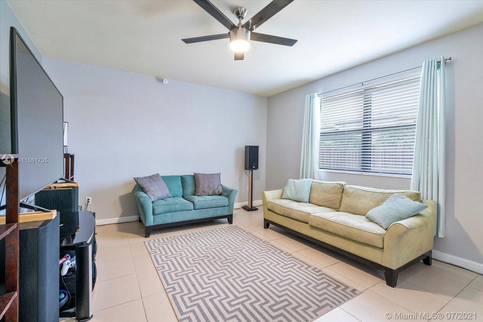 SILVER PALM WEST - Residential