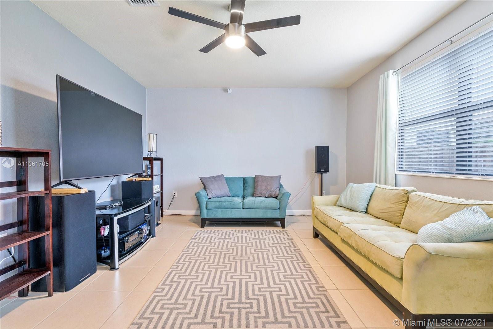 SILVER PALM WEST - Residential