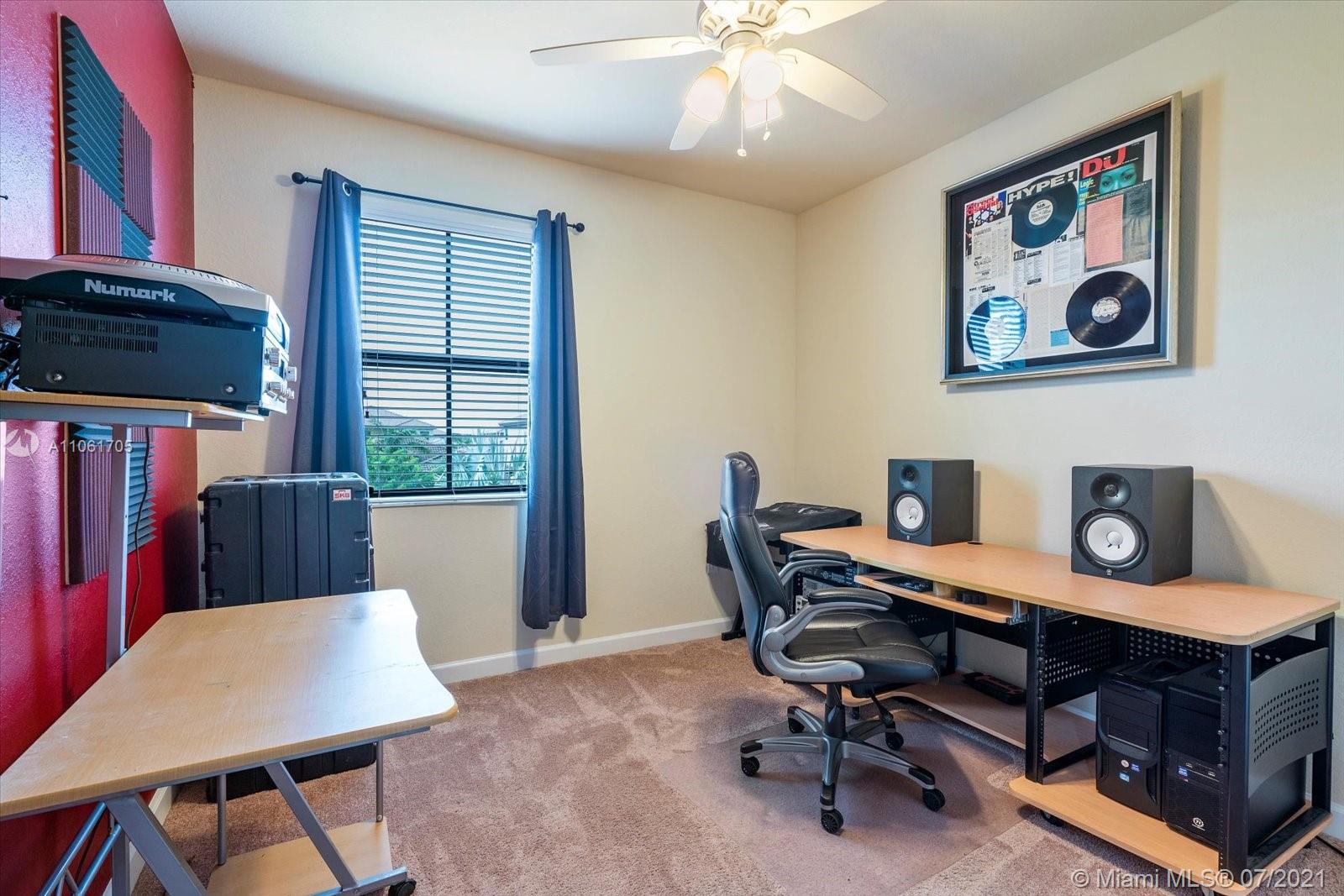 SILVER PALM WEST - Residential