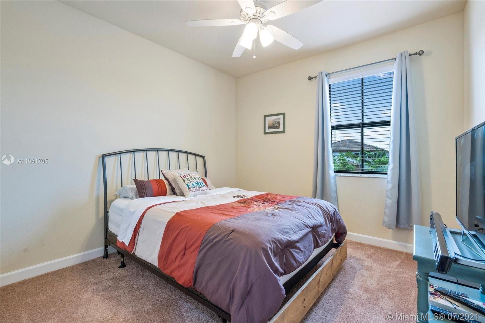 SILVER PALM WEST - Residential