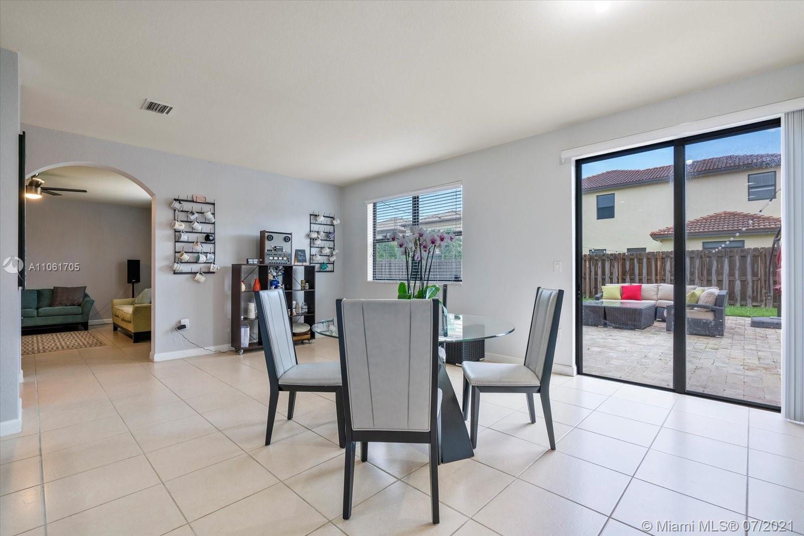 SILVER PALM WEST - Residential