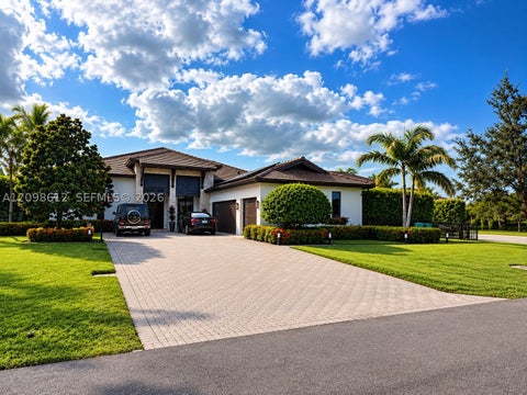 Photo of 3761 SW 154th Ter, Davie, FL 33331 (MLS # A12098612)