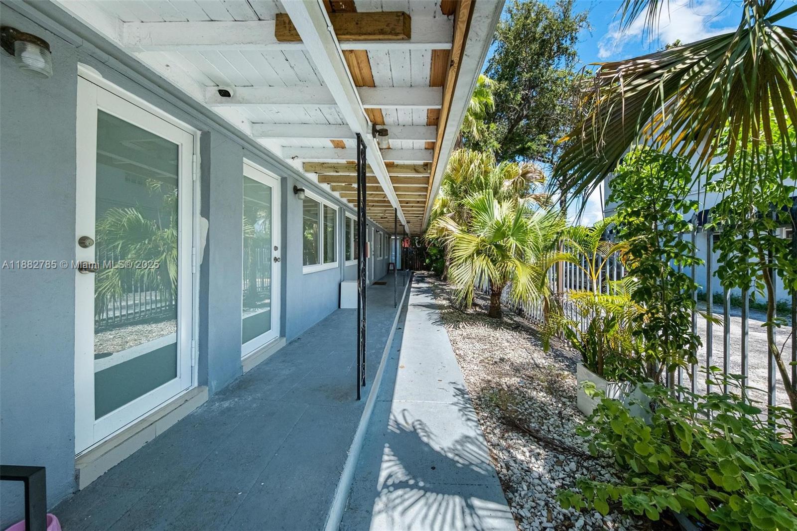 LEMON CITY WHITES - Residential Lease
