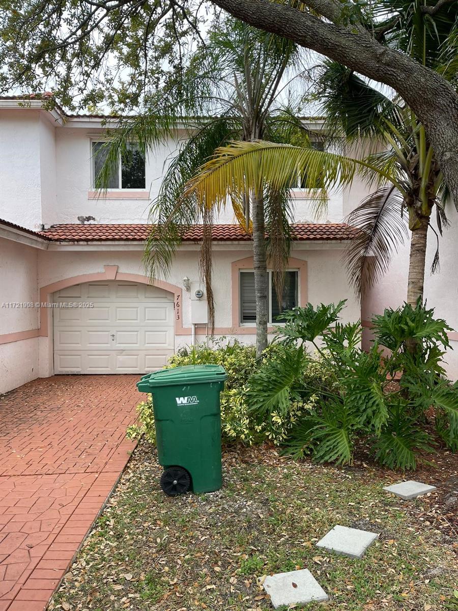 Rental Property at 7613 Tamarac Island Cir 7613, Tamarac, Broward County, Florida - Bedrooms: 3 
Bathrooms: 3  - $2,800 MO.
