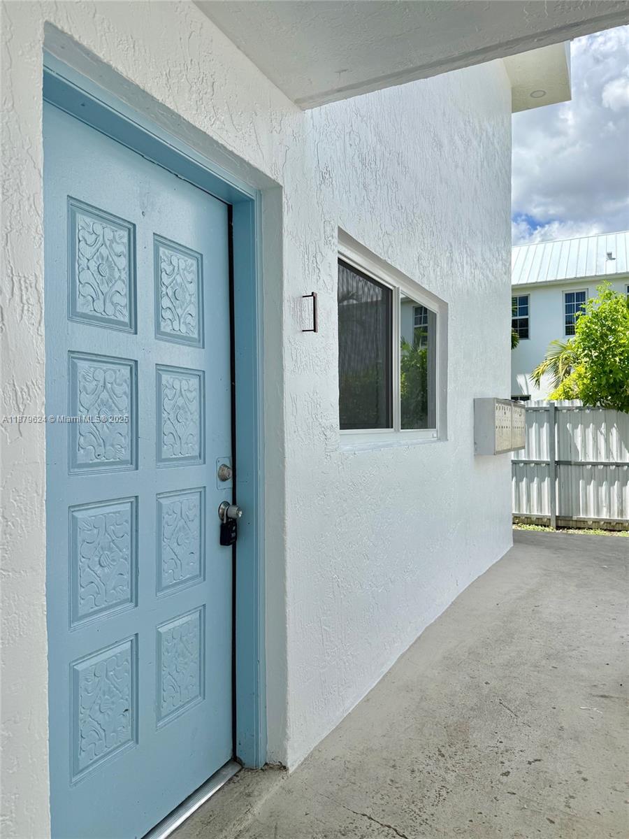 1st floor best corner-unit! Laundry on Site (Coming October 2025) + Impact Windows + Central AC + newly remodeled! Please TEXT the owner/agent for showing instructions. 2 bed 1 bath. Water, parking, trash, pest control, and landscaping included.