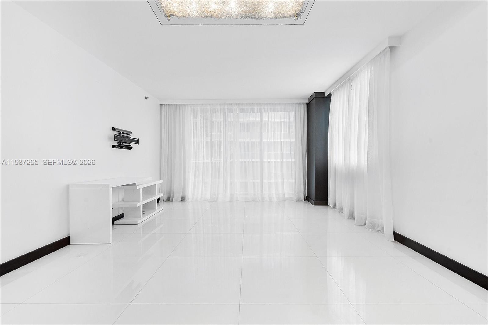 500 BRICKELL WEST CONDO - Residential Lease